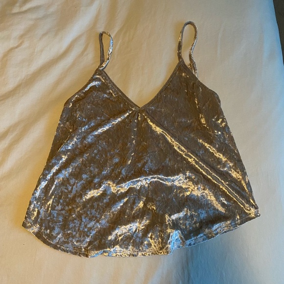 Tilly’s Velvet Tank Top‎ - Picture 1 of 3